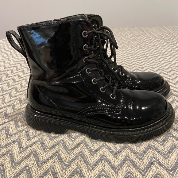 Gotta Flurt Luna Black Patent Combat Boots Girls Sz 4 - Picture 3 of 8